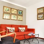 Cozy And Spacious In Graca, Lisboa