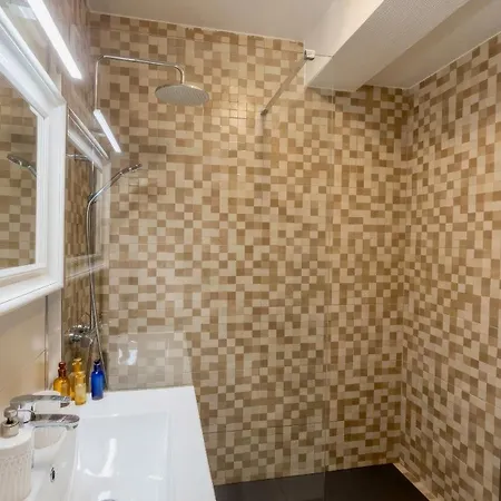 Daire Cozy And Spacious In Graca, Lisboa