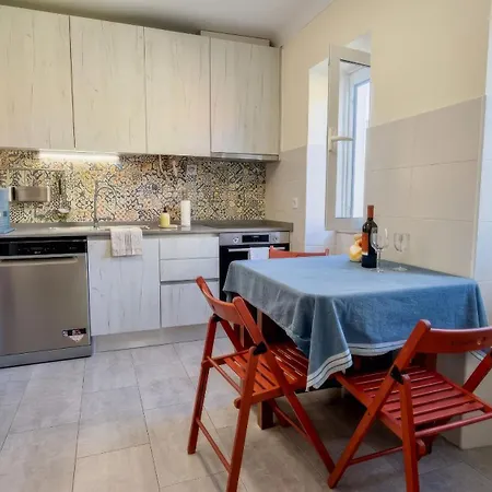 Cozy And Spacious In Graca, * Lisboa