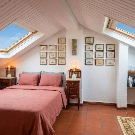 Cozy And Spacious In Graca, Lejlighed