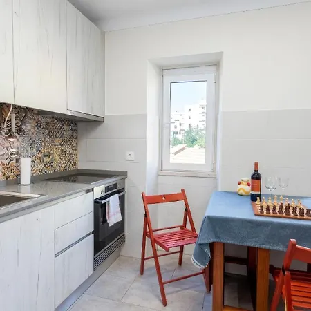 Cozy And Spacious In Graca, Daire *